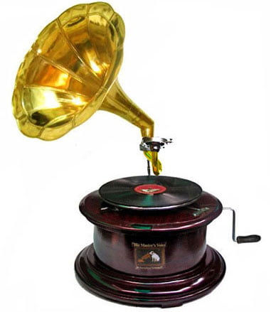 <span style="margin: 0px 0px 5px 0px; font-weight: 600;">R-1752</span><br />Gramophones