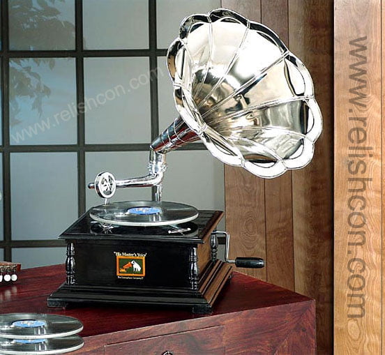 <span style="margin: 0px 0px 5px 0px; font-weight: 600;">R-1771</span><br />Gramophones