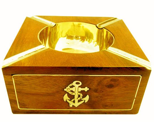 <span style="margin: 0px 0px 5px 0px; font-weight: 600;">R-1800</span><br />Ashtray