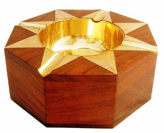<span style="margin: 0px 0px 5px 0px; font-weight: 600;">R-1803</span><br />Ashtray