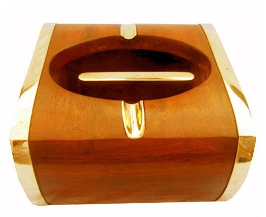 <span style="margin: 0px 0px 5px 0px; font-weight: 600;">R-1808</span><br />Ashtray