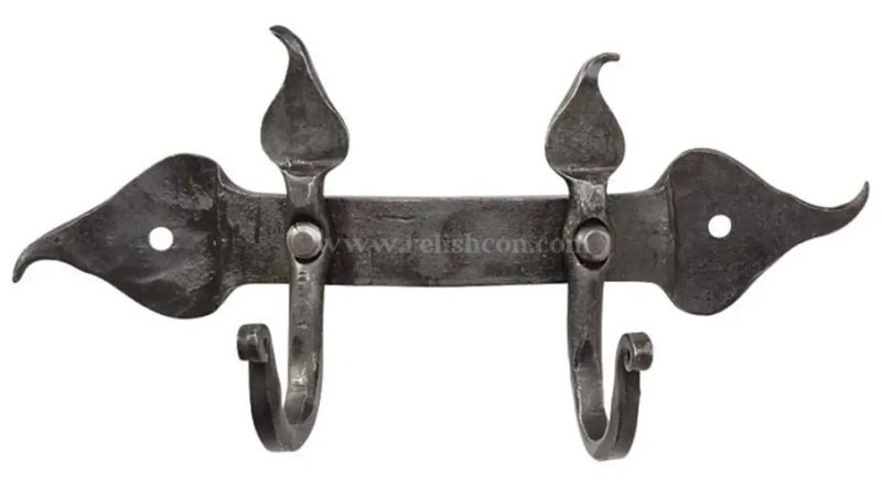 <span style="margin: 0px 0px 5px 0px; font-weight: 600;">R-3414</span><br />Hand Forged Hanger
